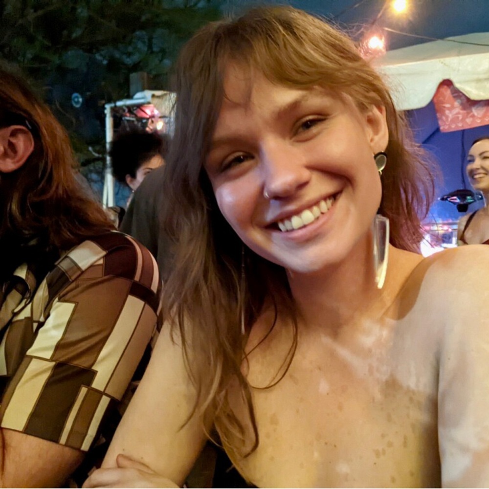 Meet your Posher, Samantha